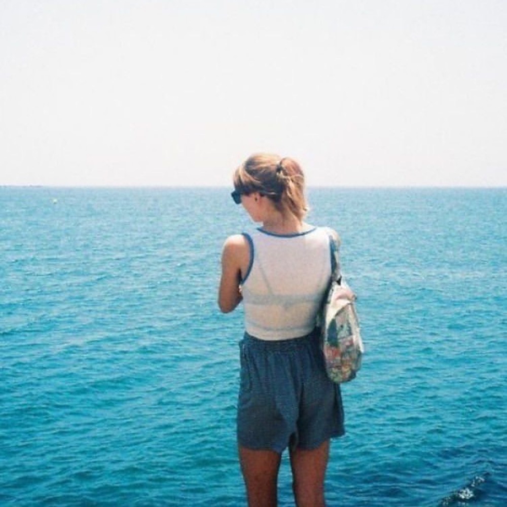 Meet your Posher, Mia